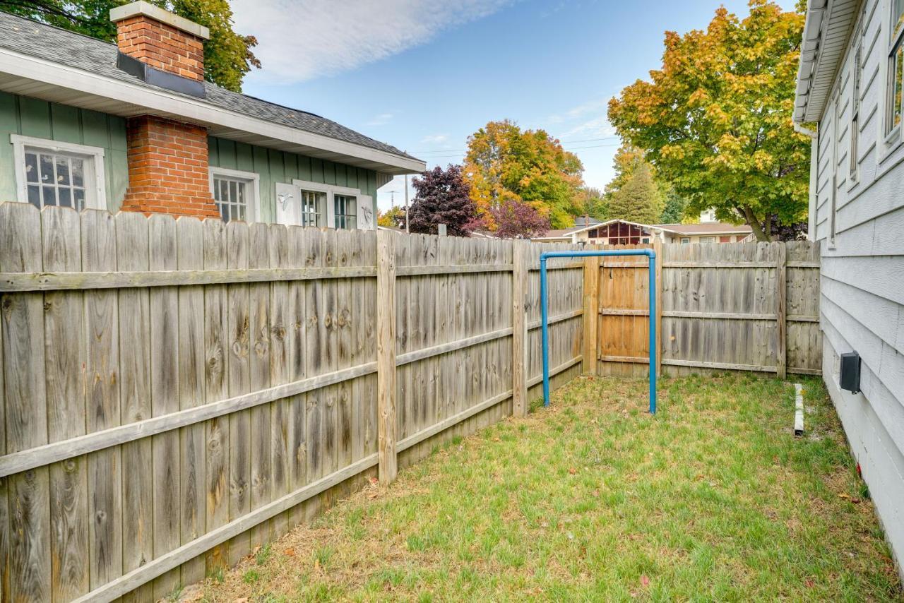 Ludington Vacation Rental - Walk To Lake Michigan! Екстериор снимка